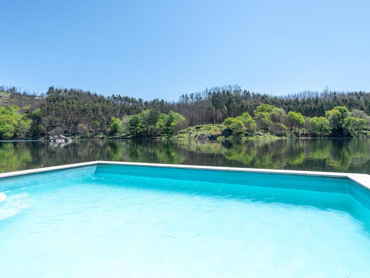 Traditional Mansion In Treixedo With Swimming Pool Exterior photo